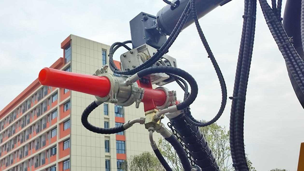 隧道施工效率翻倍的秘密:这台湿喷台车凭啥成首选?(图3) 隧道施工效率翻倍的秘密:这台湿喷台车凭啥成首选?(图3)