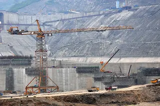 64吨级四川建设M1500起重机性能优势全面解析