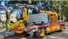 ZXP4017湿喷台车：40方高效喷射与四驱灵活作业新标杆(图1)