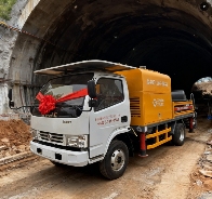 混凝土车载泵性能解析：高效泵送与耐久性设计的关键优势(图1)